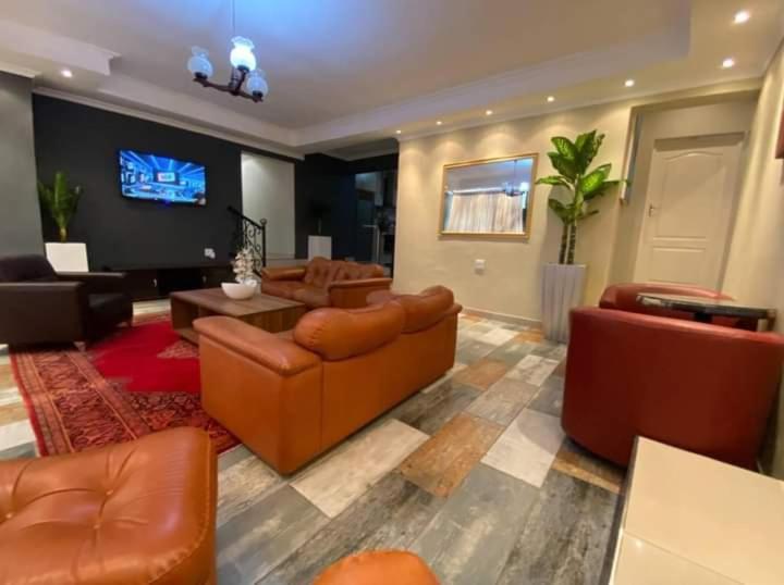 Victoria Guest Lodge Беллвілл Екстер'єр фото